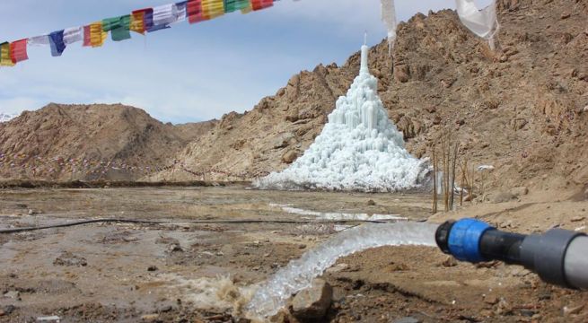 Afbeeldingsresultaat voor ice stupa's
