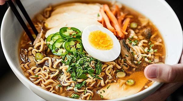 Slow-Cooker-Ramen-Noodles-Horizontal.jpg