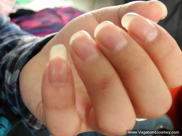 chinese-man-long-fingernails.jpg