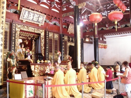 thian hock keng hungry ghost festival