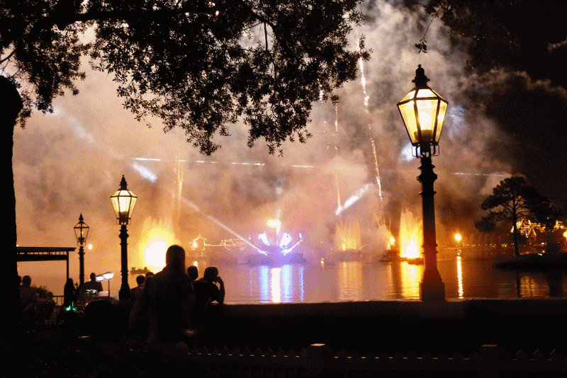 Illuminations-Reflections-of-Earth-Fireworks-Animated-Gif2.gif