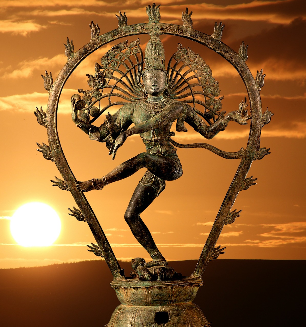 shiva-2773514_1280.jpg