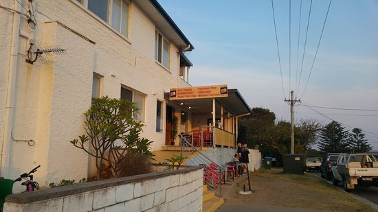entrance-to-the-cafe.jpg