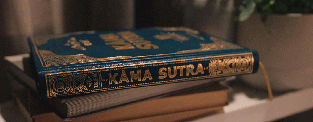 cinemagraph_book.gif