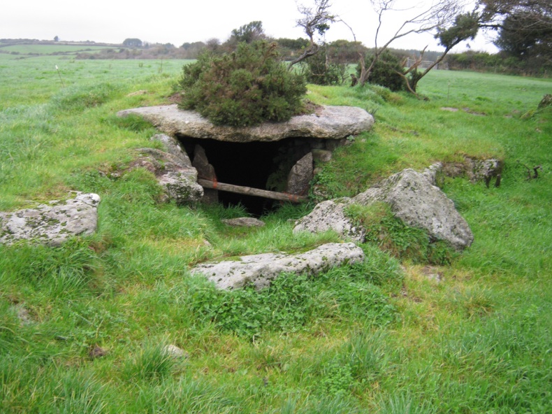 Piskey&#39;s Hall – The Fairy&#39;s Fogou [Trewardreva] Souterrain (Fogou, Earth  House) : The Megalithic Portal and Megalith Map: