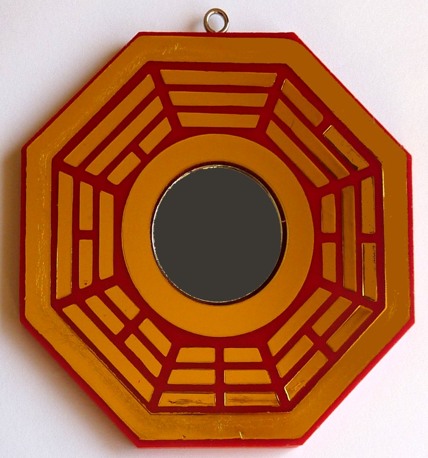 red_gold_bagua_miror2.jpg