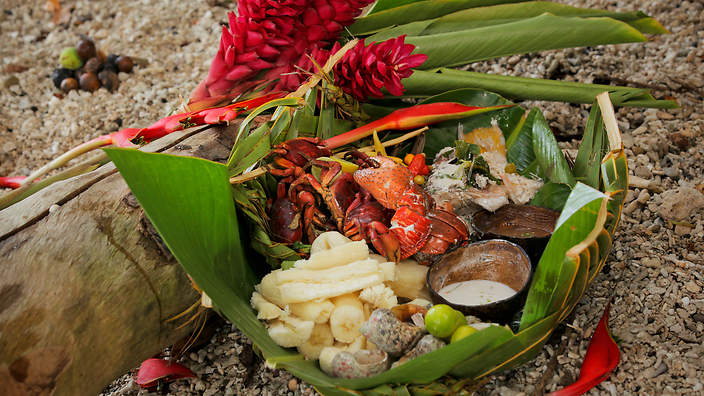 Coconut-Crab-and-Seafood-Platter.jpg?ito