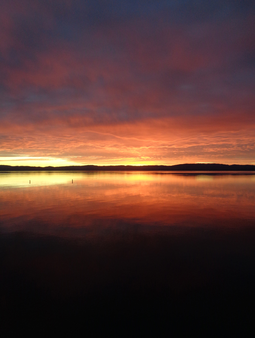 Sky-and-lake_DSC01011.jpg