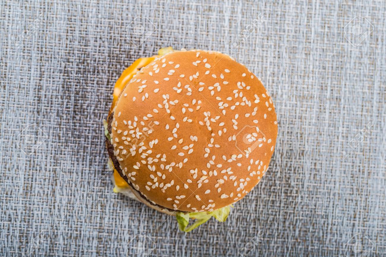 85626181-hamburger-top-view.jpg