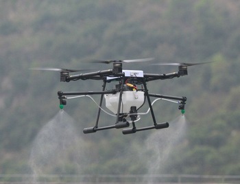 pesticide-spraying-farm-spray-drone-4-ro
