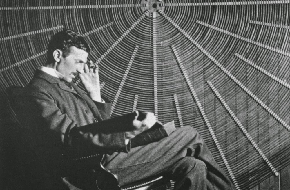 5cf1dae6864e1_nikola-tesla-boscovichbook.thumb.jpg.16457ae0c1392a0b75de1ce8d114b7bc.jpg